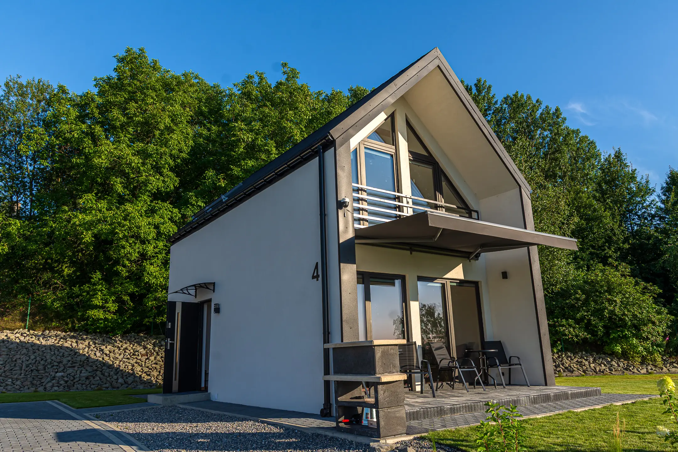 Domki Dobczyce – zewnętrzny widok domków