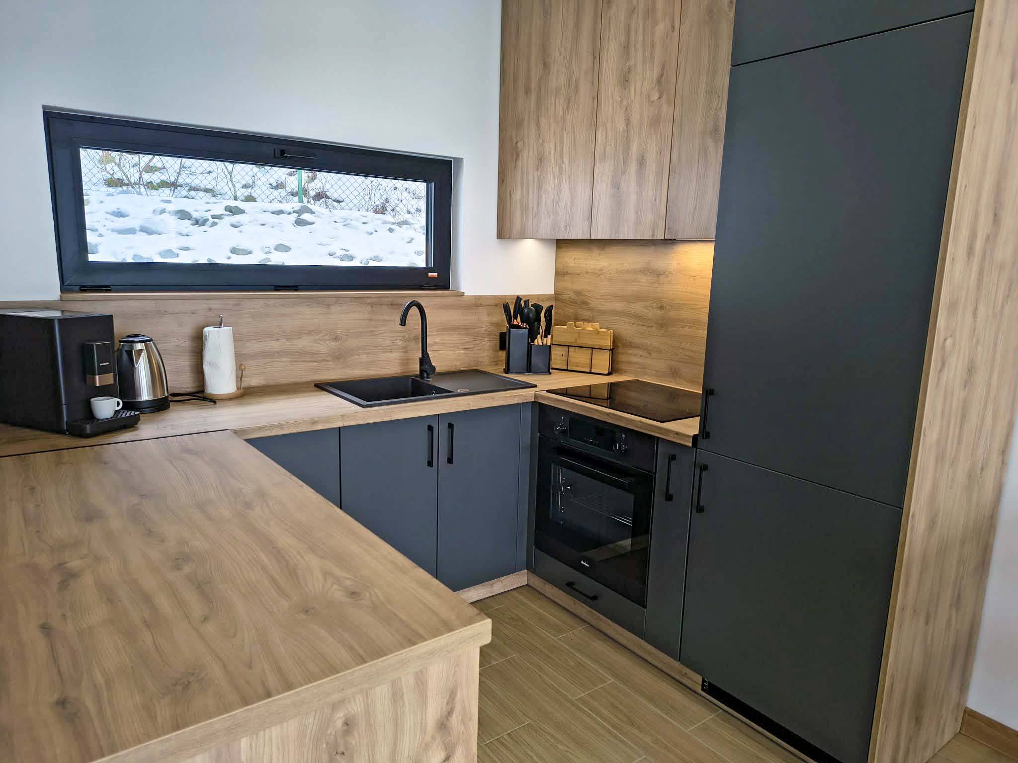 Kuchnia w domku Dobczyce – drugi ujęcie